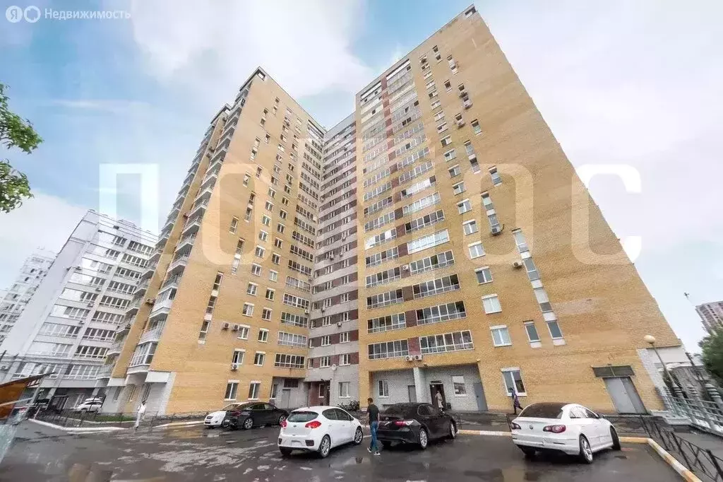 2-комнатная квартира: Екатеринбург, улица Чапаева, 72А (62 м) - Фото 1