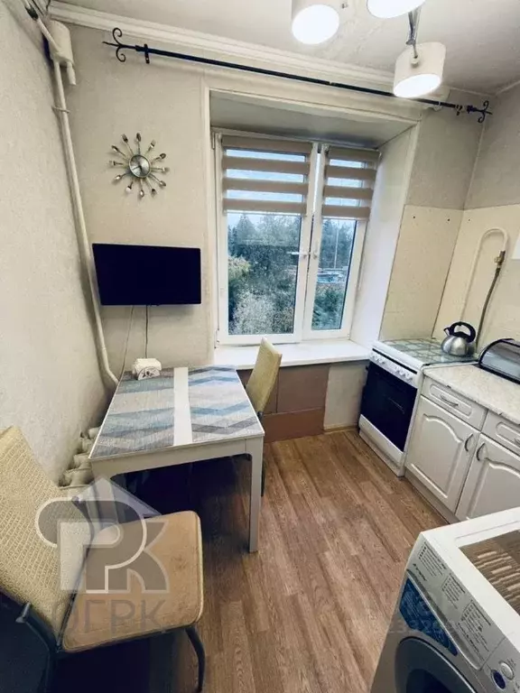 2-к кв. Московская область, Химки Сходня мкр, Горная ул., 24 (45.4 м) - Фото 2