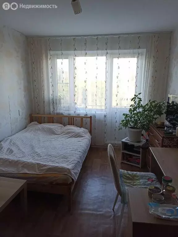 3-комнатная квартира: Нижний Новгород, улица Красных Зорь, 13 (64 м) - Фото 0