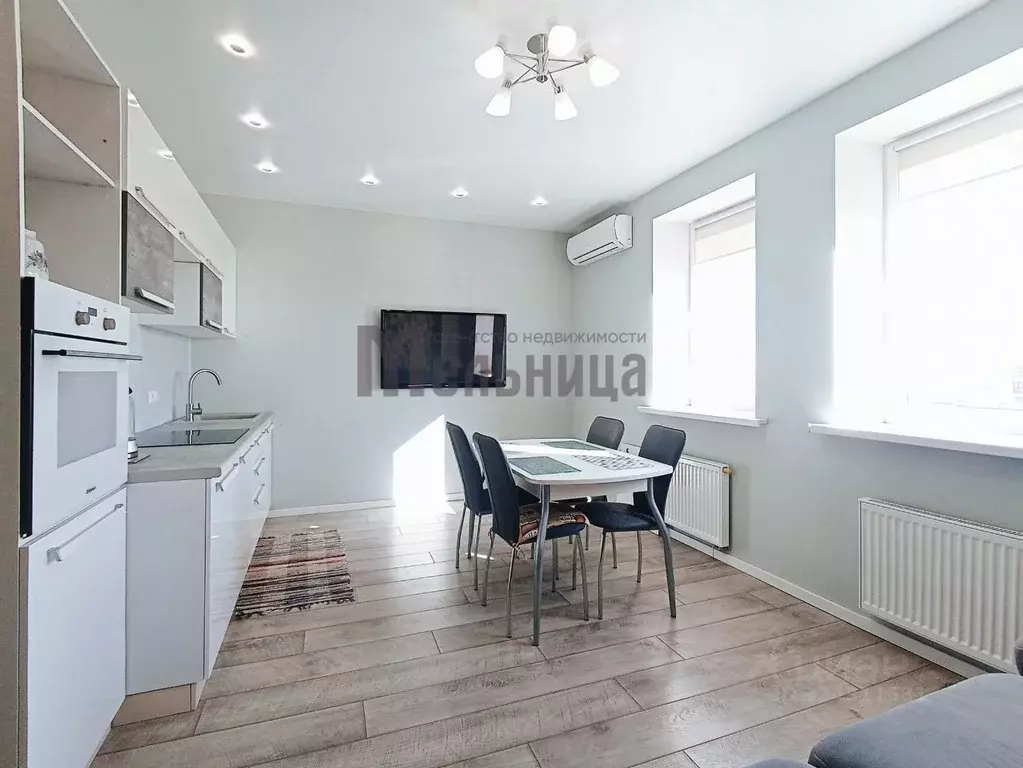 2-к кв. Волгоградская область, Волгоград ул. Расула Гамзатова, 11 ... - Фото 1