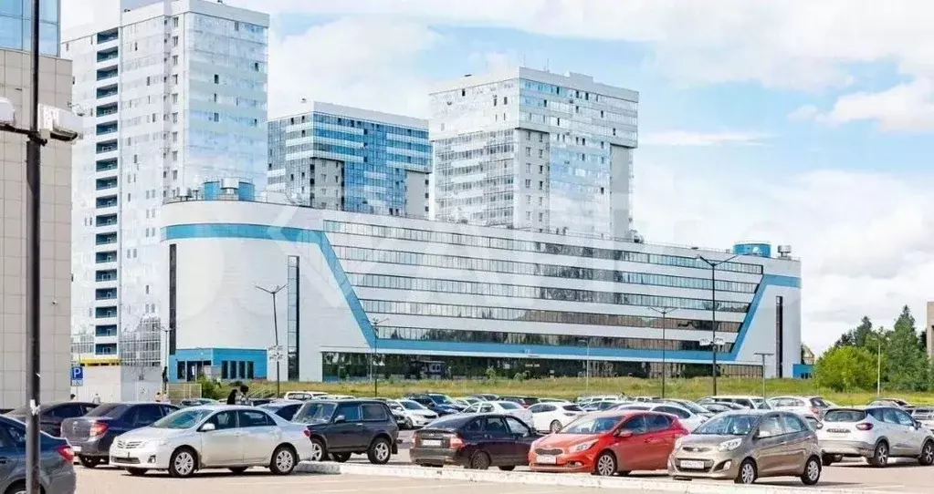 Помещение свободного назначения в Татарстан, Набережные Челны ул. ... - Фото 0