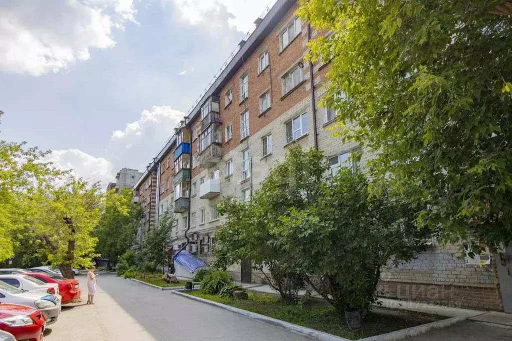 1-к кв. Тюменская область, Тюмень ул. Республики, 155 (28.4 м) - Фото 0