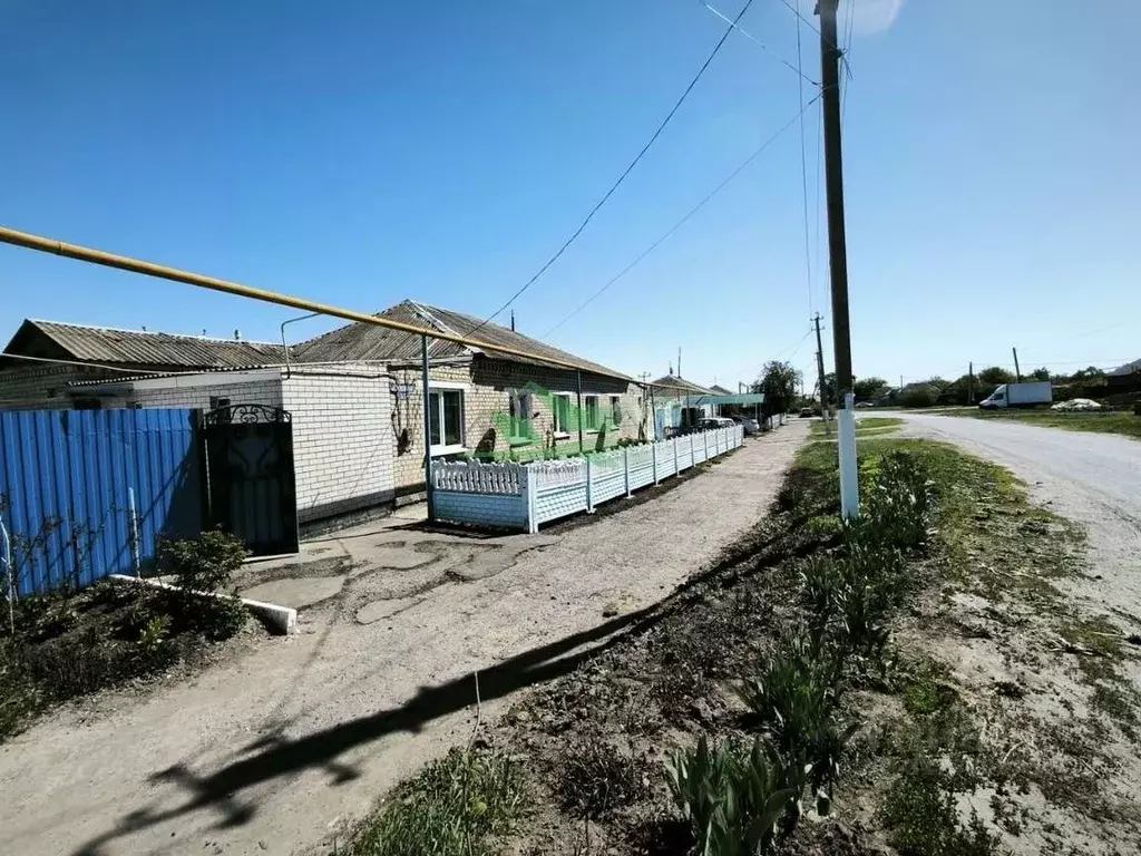 Дом в Белгородская область, Корочанский район, с. Мелихово Садовая ул. ... - Фото 2