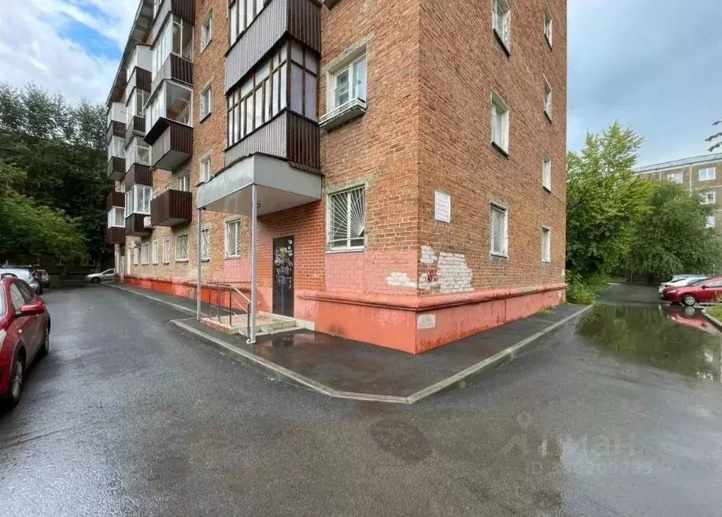 Помещение свободного назначения в Татарстан, Казань ул. Декабристов, ... - Фото 1