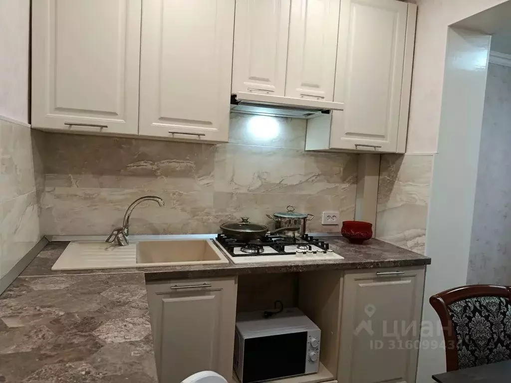 1-к кв. Северная Осетия, Владикавказ ул. Кутузова, 80к1 (32.0 м) - Фото 1