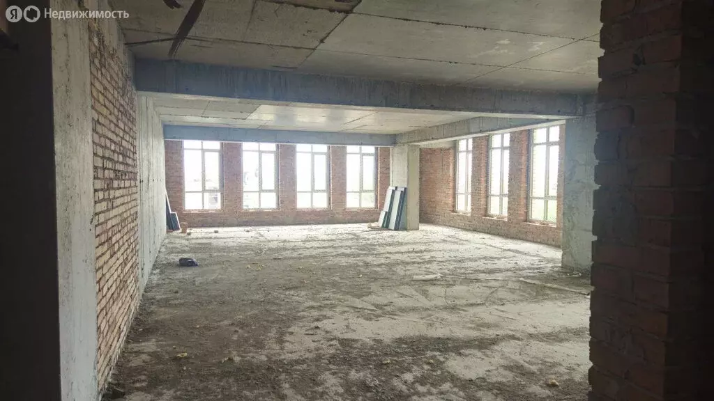 3-комнатная квартира: Владикавказ, улица Калинина, 62А (133 м) - Фото 1