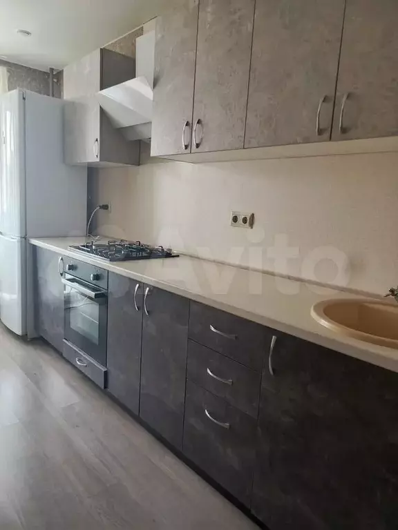 1-к. квартира, 40 м, 8/10 эт. - Фото 0