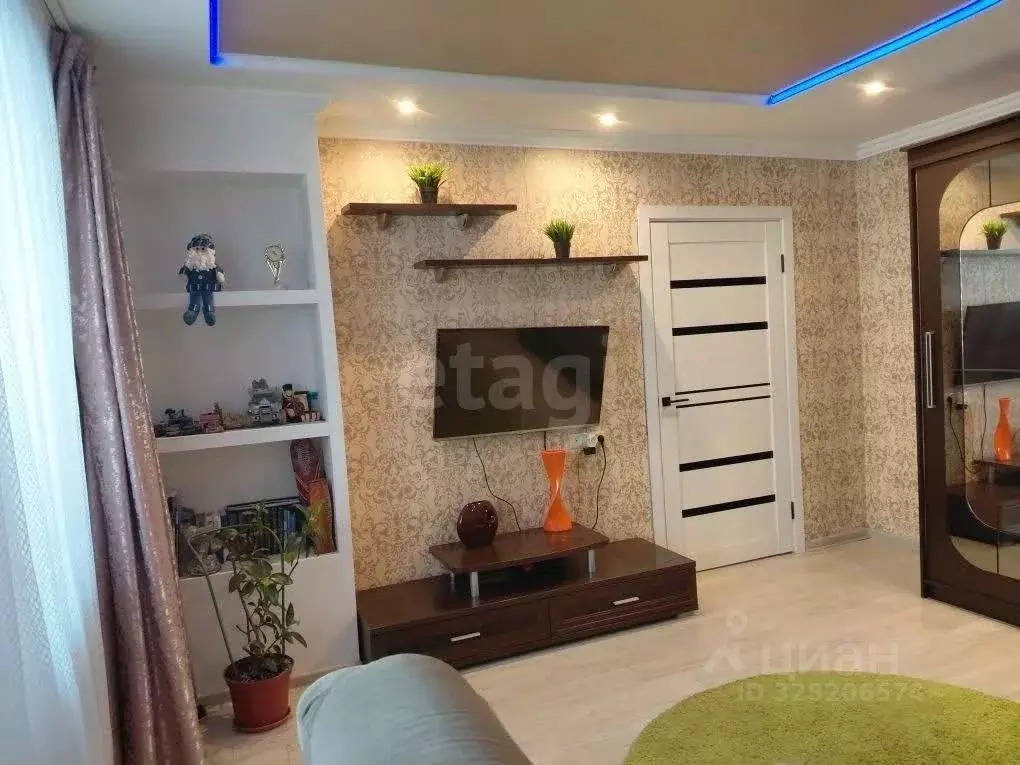 2-к кв. Калининградская область, Черняховск Российская ул., 13к1 (50.3 ... - Фото 1