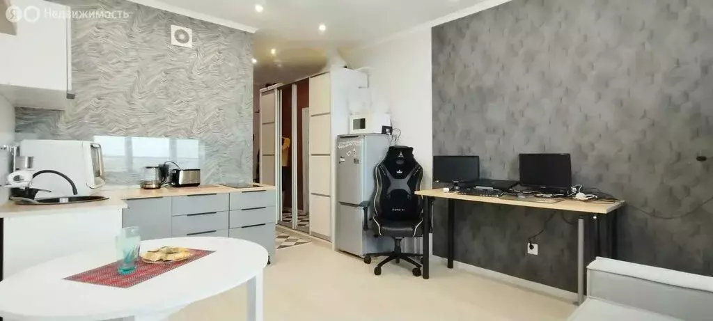 Квартира-студия: Великий Новгород, Колмовская набережная, 71А (23.5 м) - Фото 0