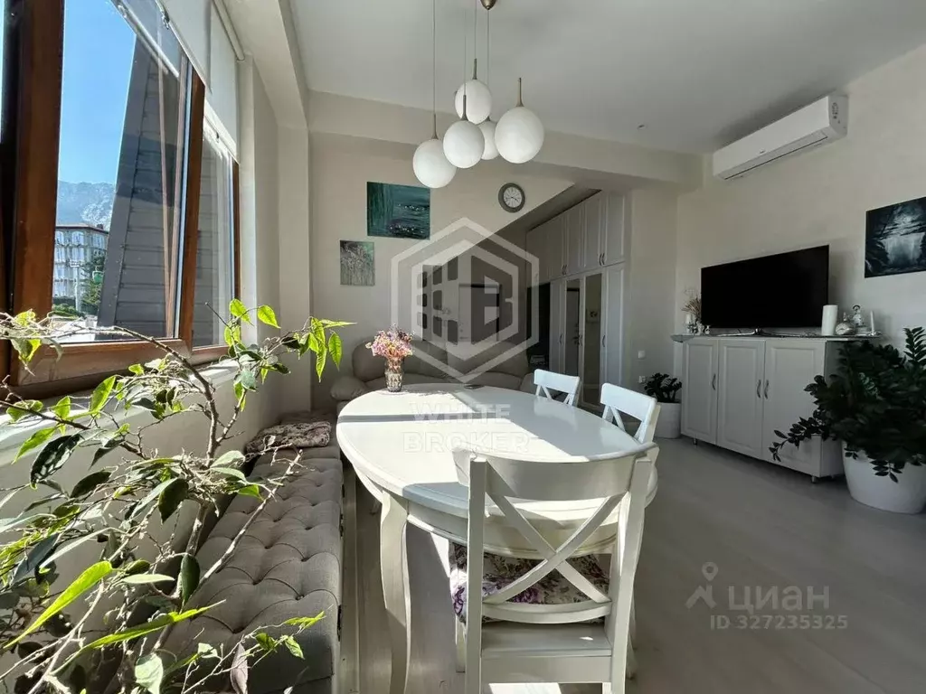 4-к кв. Крым, Ялта муниципальный округ, Кореиз пгт ш. Алупкинское, ... - Фото 1