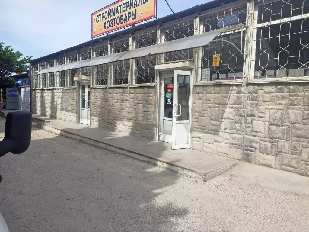 Помещение свободного назначения в Севастополь ул. Адмирала Юмашева, ... - Фото 1