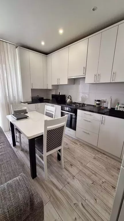 1-к. квартира, 42 м, 7/9 эт. - Фото 1