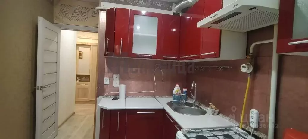 2-к кв. Волгоградская область, Волгоград ул. Кирова, 92Б (54.0 м) - Фото 0