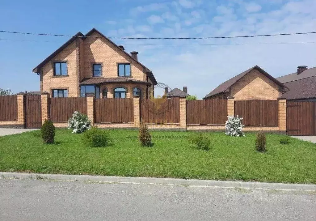 Коттедж в Белгородская область, Белгород Юго-Западный-2.2 мкр, пер. ... - Фото 1