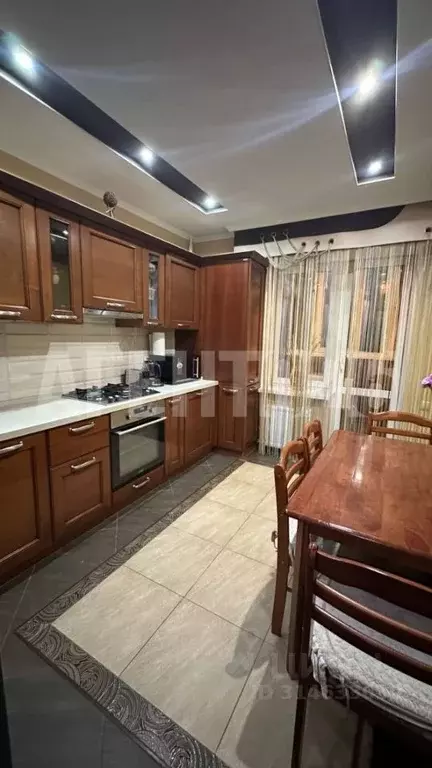 3-к кв. Ставропольский край, Ставрополь ул. Орджоникидзе, 71 (78.2 м) - Фото 0
