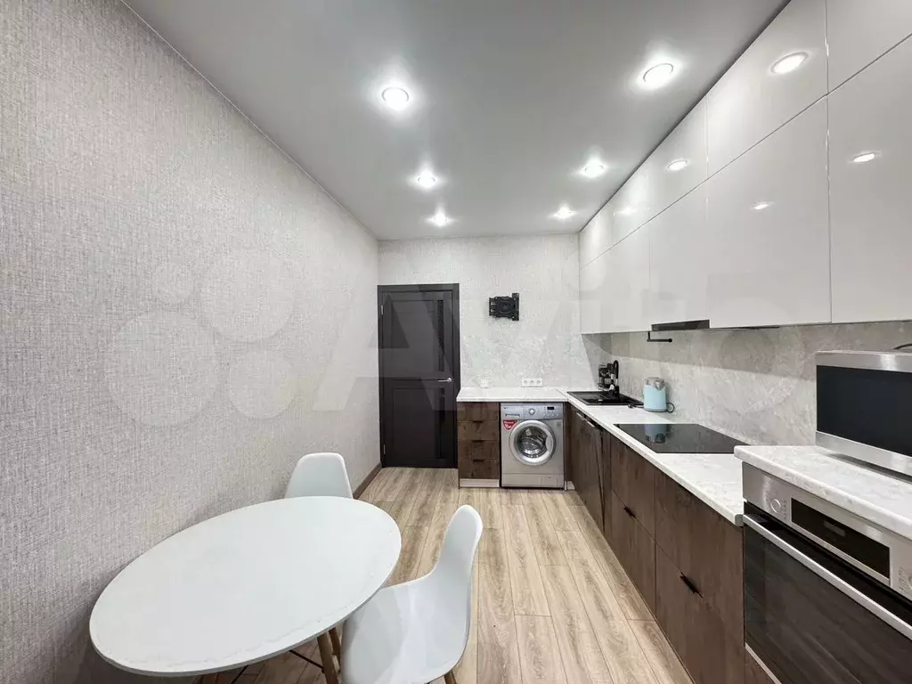 2-к. квартира, 52 м, 2/9 эт. - Фото 0