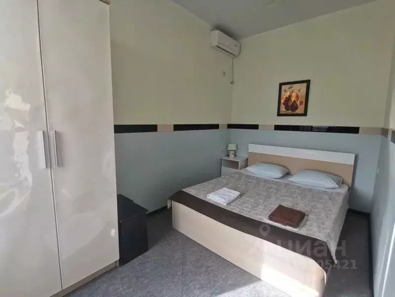 Комната Краснодарский край, Геленджик ул. Розы Люксембург, 51А (15.0 ... - Фото 0