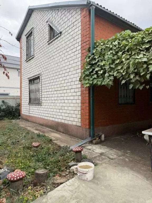 Дом в Краснодарский край, Краснодар пос. Российский, ул. Кишиневская, ... - Фото 1