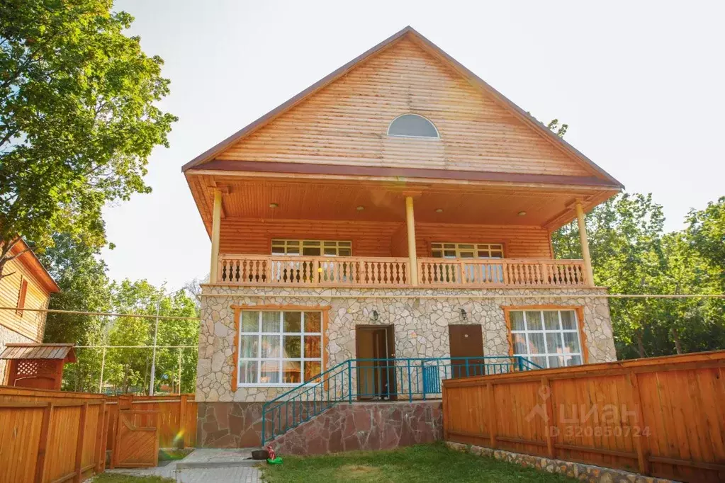 Дом в Саратовская область, Хвалынск муниципальное образование, пос. ... - Фото 1