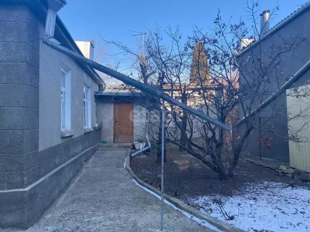 Дом в Ставропольский край, Кисловодск ул. Щербакова, 18 (120 м) - Фото 1