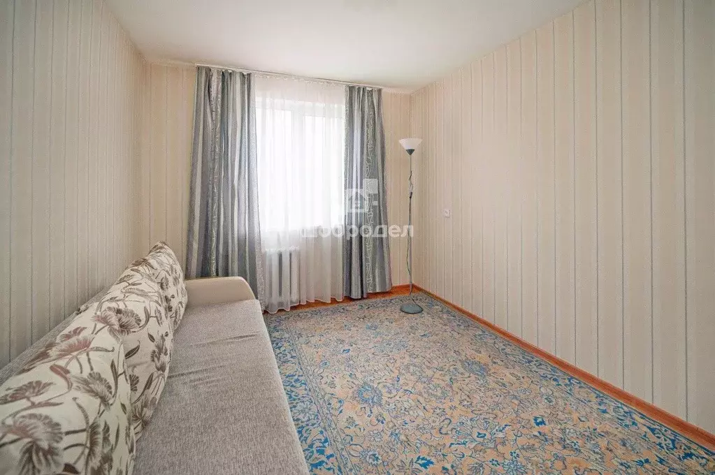 Комната Свердловская область, Екатеринбург ул. Фрезеровщиков, 27 (11.8 ... - Фото 1