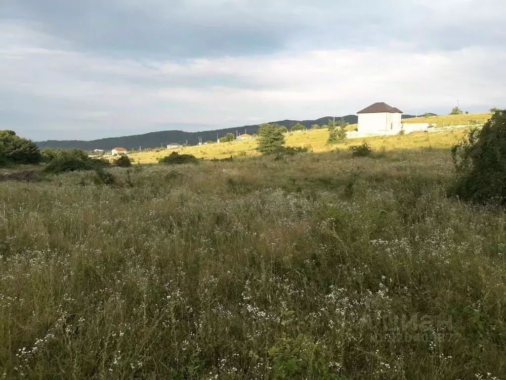 Участок в Кабардино-Балкария, Нальчик городской округ, с. Белая Речка  ... - Фото 0