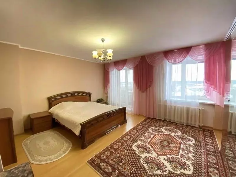 3-к кв. Пермский край, Пермь ул. Академика Курчатова, 2А (102.1 м) - Фото 1