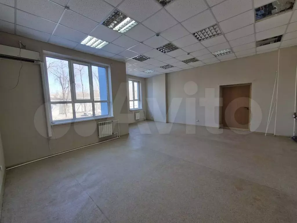 Офисное помещение 42 м, ЖК Спутник - Фото 1