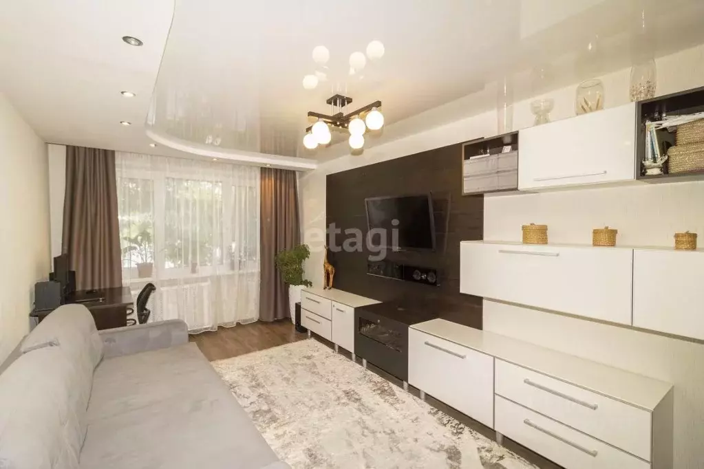 2-к кв. Тюменская область, Тюмень ул. Монтажников, 15А (53.4 м) - Фото 2