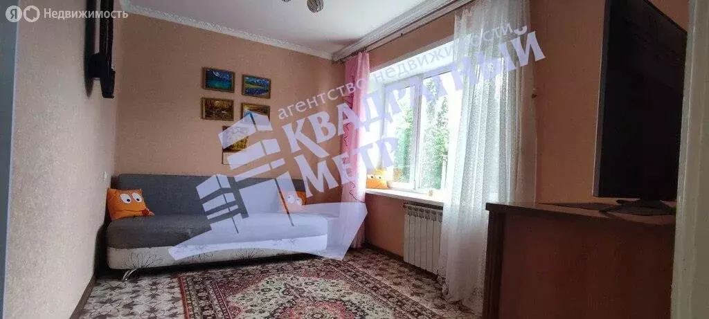 2-комнатная квартира: Балаково, улица Комарова, 134А (23 м) - Фото 1