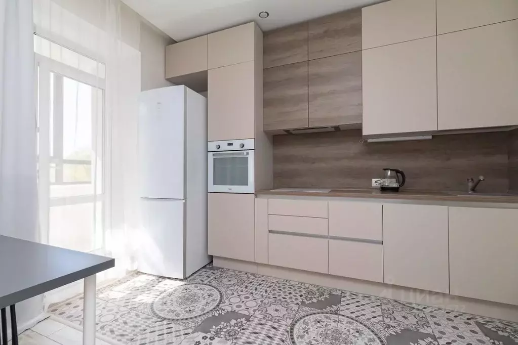 Студия Омская область, Омск ул. Красный Путь, 103к4 (40.0 м) - Фото 1