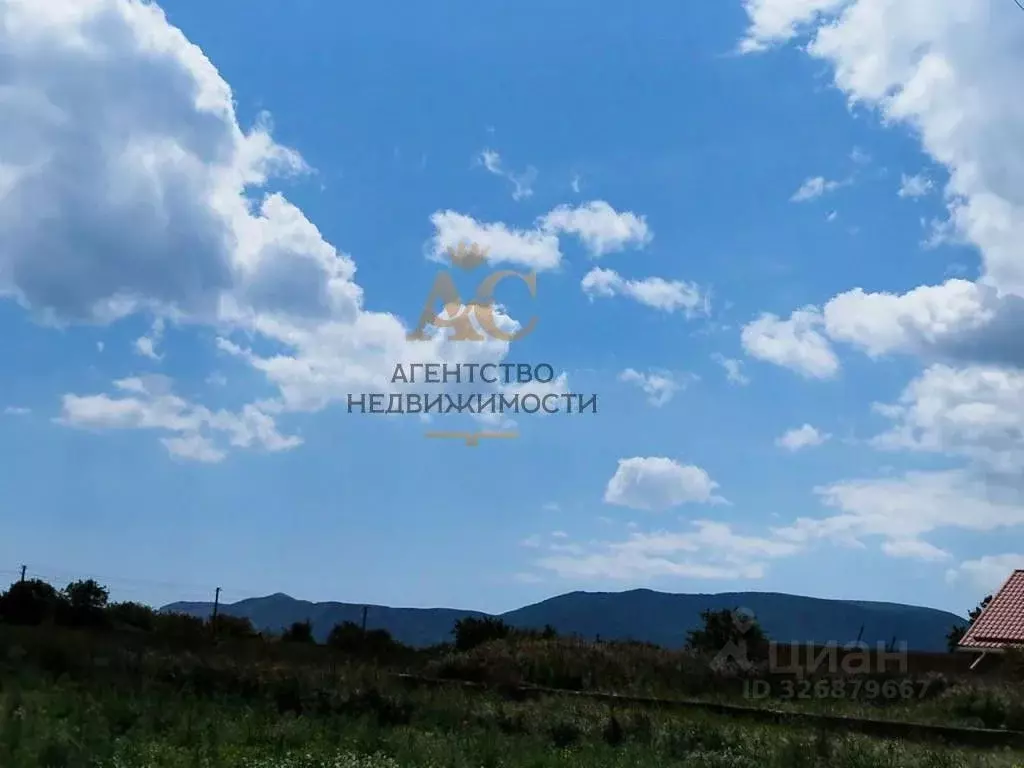 Участок в Крым, Кировский район, с. Приветное ул. Ореховая (15.0 сот.) - Фото 1