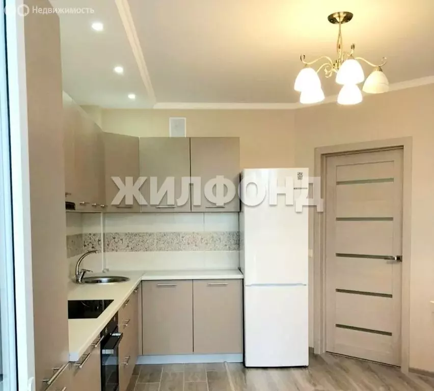 3-комнатная квартира: Новосибирск, Танковая улица, 30 (64.9 м) - Фото 0