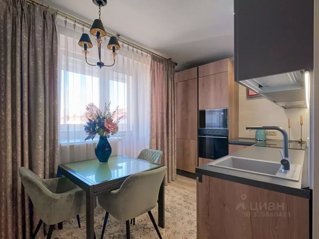 3-к кв. Томская область, Томск ул. Говорова, 46 (81.4 м) - Фото 2