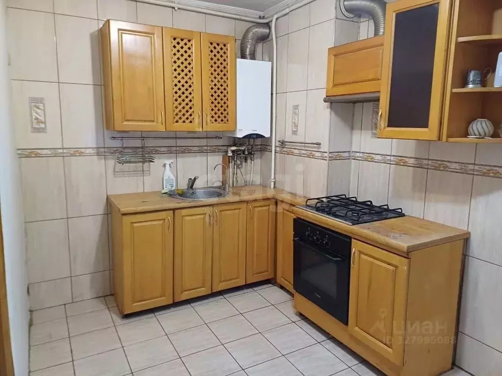 1-к кв. Калининградская область, Калининград Сосновая ул., 3 (45.0 м) - Фото 1