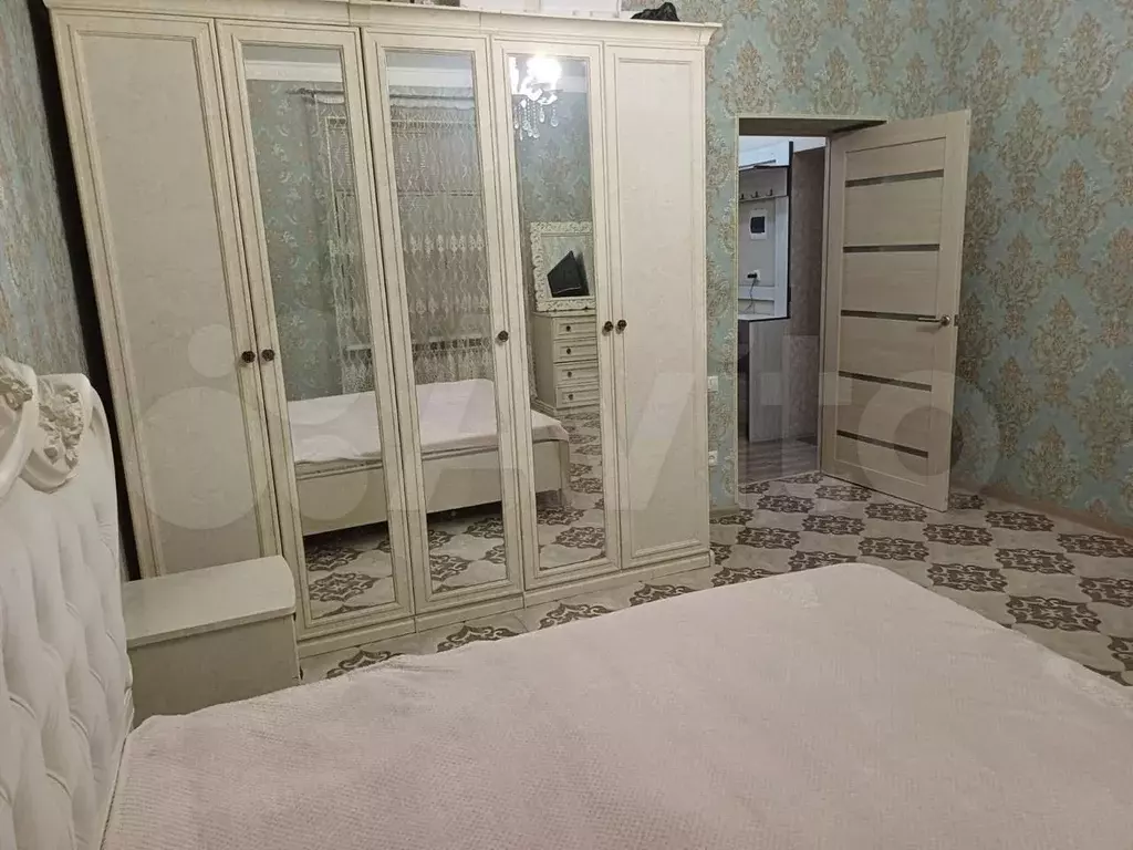 1-к. квартира, 50 м, 4/5 эт. - Фото 1