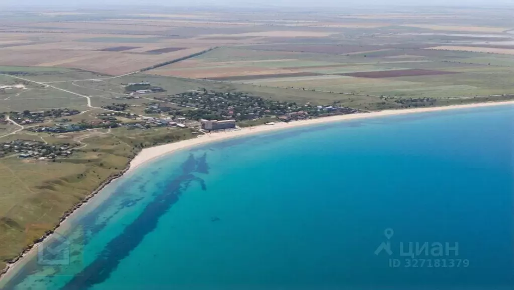 Участок в Крым, Ленинский район, Семисотское с/пос, с. Каменское  (6.0 ... - Фото 2