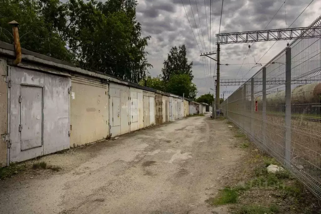 Гараж в Тюменская область, Тюмень ул. 50 лет ВЛКСМ, 28/5 (18 м) - Фото 0