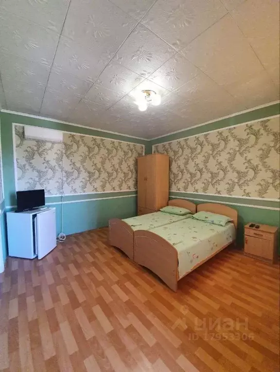 2-к кв. Крым, Черноморское пгт ул. Калос-Лимен, 8 (40.0 м) - Фото 0