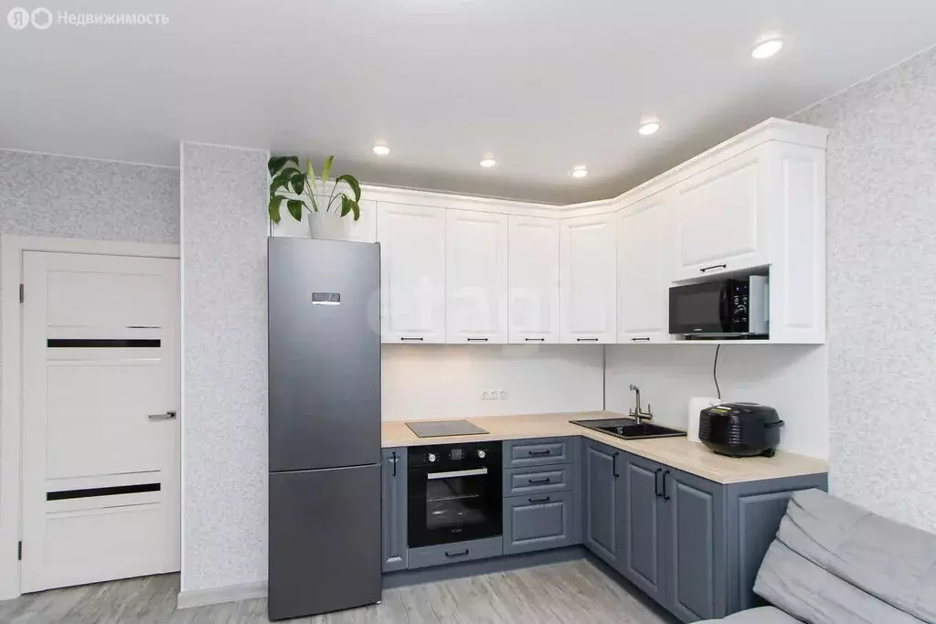 1-комнатная квартира: Тюмень, улица Николая Никитина, 6 (38.3 м) - Фото 1