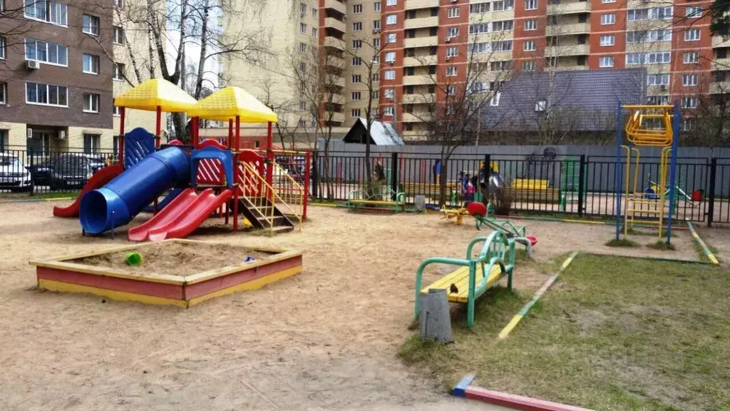 2-к кв. Московская область, Королев Спартаковская ул., 15 (65.0 м) - Фото 1