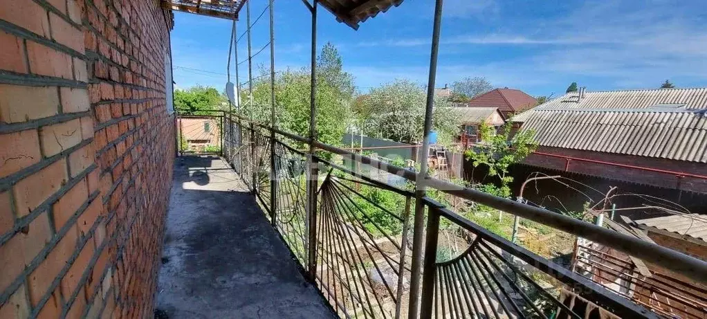 Дом в Ростовская область, Шахты Прилуцкая ул. (300 м) - Фото 1