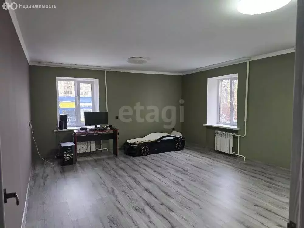 3-комнатная квартира: Тобольск, 8-й микрорайон, 28 (73.9 м) - Фото 1