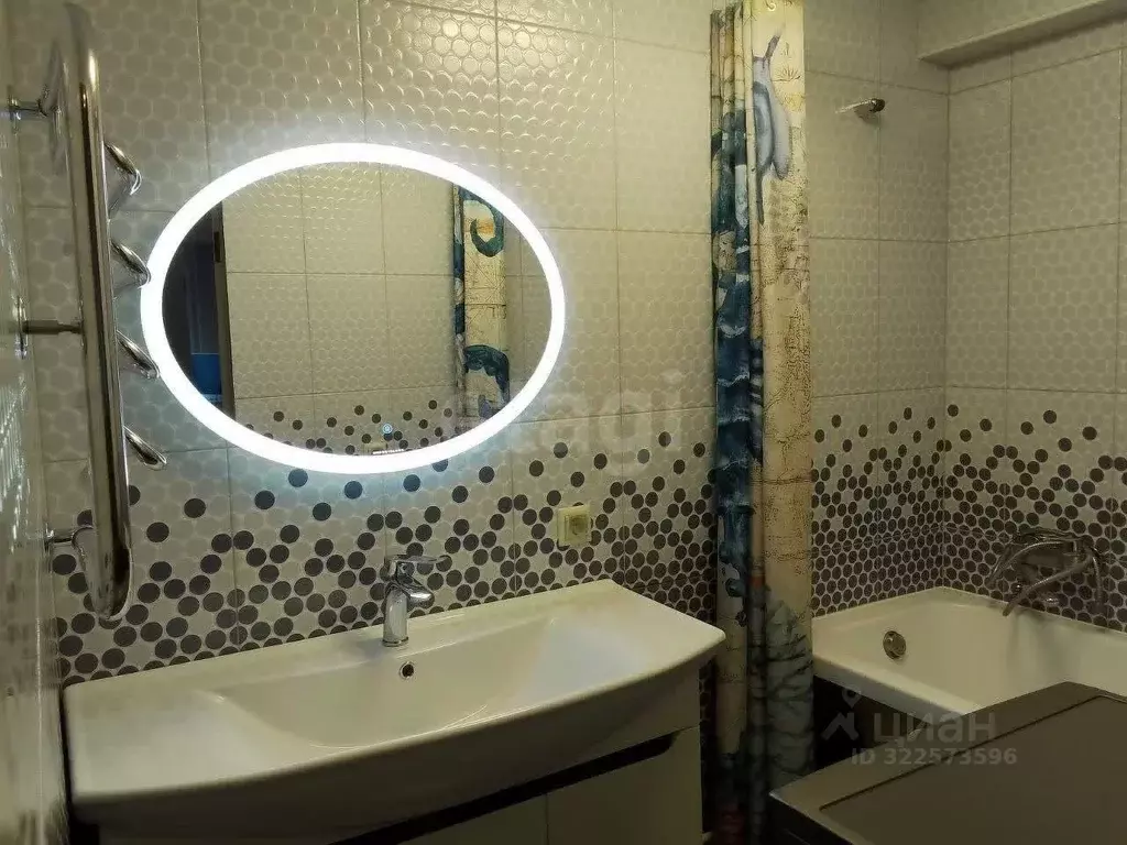 3-к кв. Калужская область, Калуга ул. Веры Андриановой, 27 (72.0 м) - Фото 1