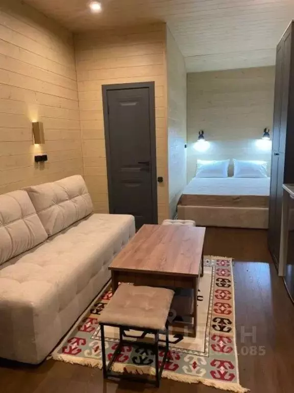 Дом в Карачаево-Черкесия, Зеленчукский район, с. Архыз  (25 м) - Фото 1