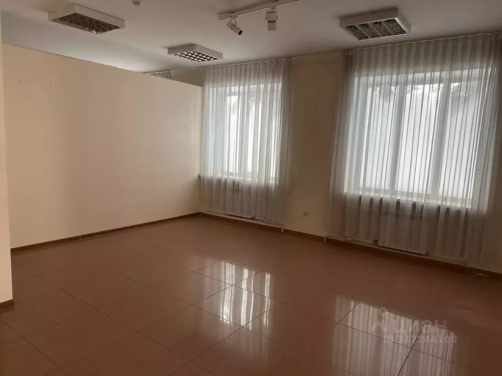 Торговая площадь в Орловская область, Орел Южный пер., 18 (500 м) - Фото 0