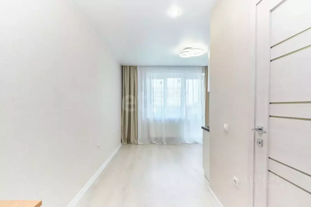 Студия Тюменская область, Тюмень Интернациональная ул., 199 (23.0 м) - Фото 1