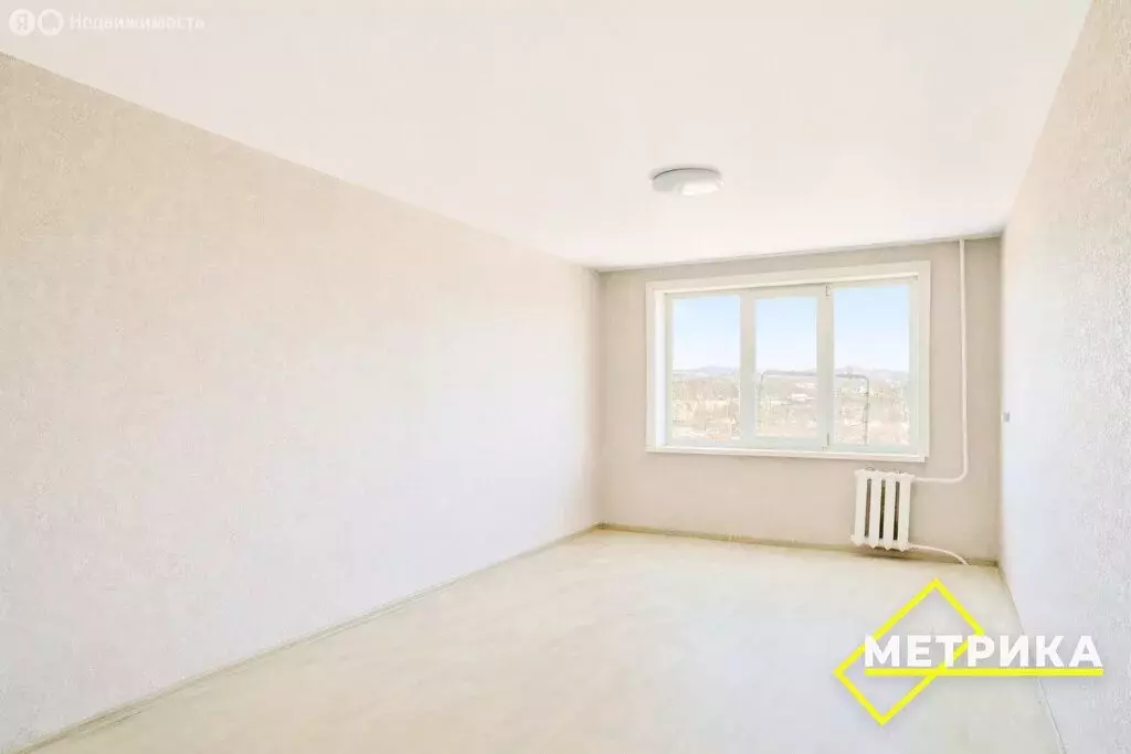 1-комнатная квартира: Артём, улица Кирова, 152 (23 м) - Фото 1