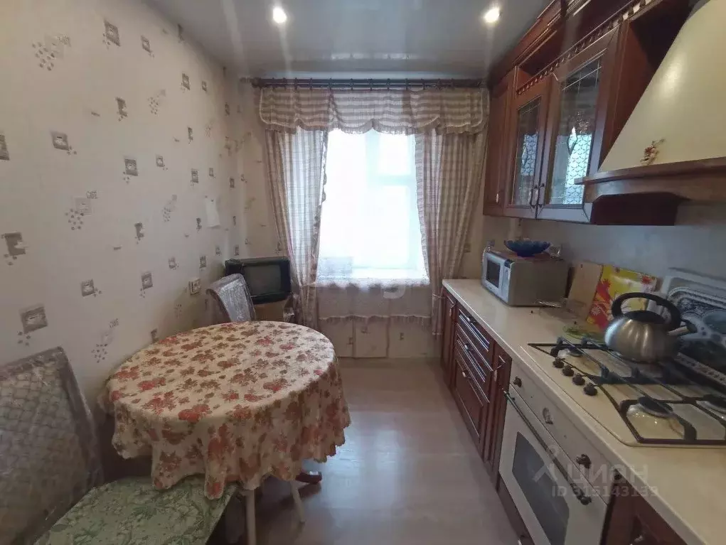 3-к кв. Архангельская область, Вычегодский рп ул. Ульянова, 6 (57.6 м) - Фото 0