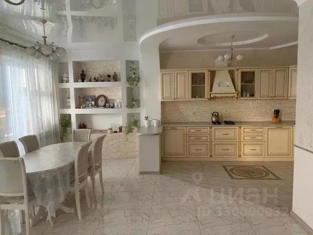 3-к кв. Саха (Якутия), Якутск ул. Дзержинского, 27/1 (104.0 м) - Фото 1